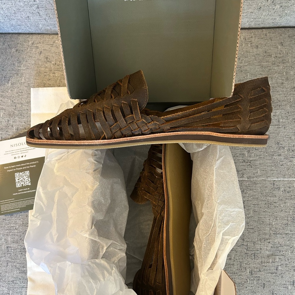 Nisolo Huarache 11.5 in Waxed Brown *New in Box*